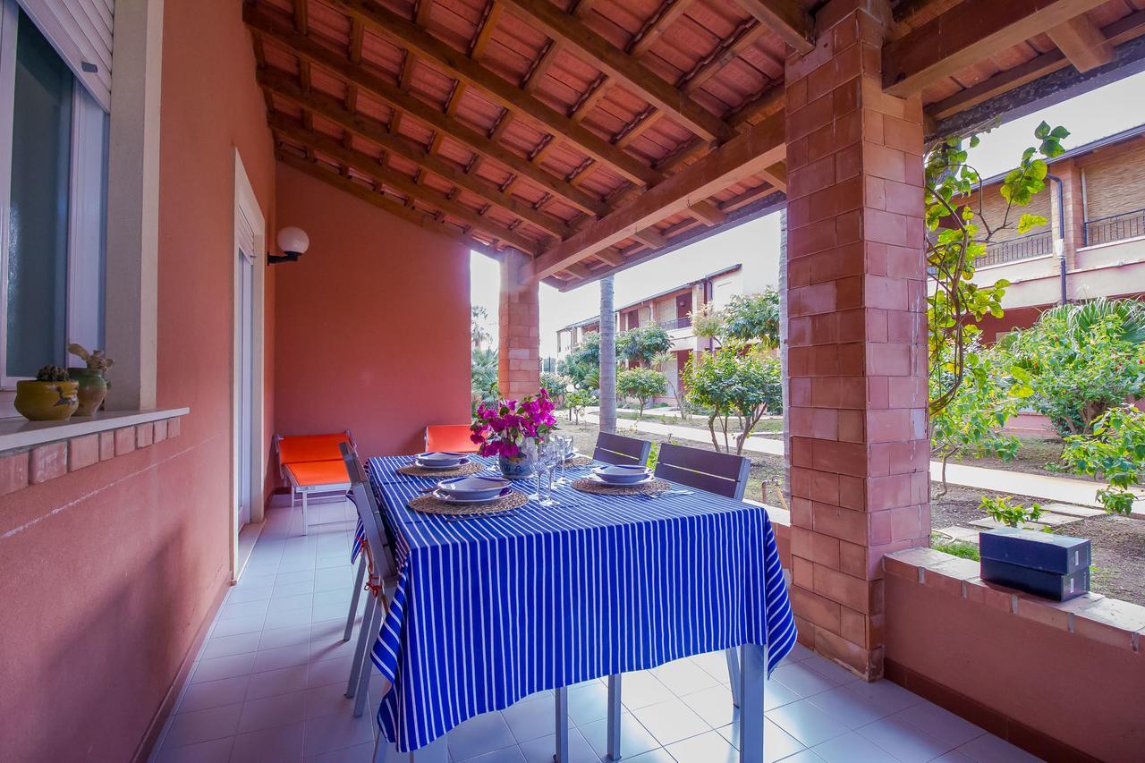 Residence Del Mare Casesicule Санта-Мария-дель-Фокалло Экстерьер фото
