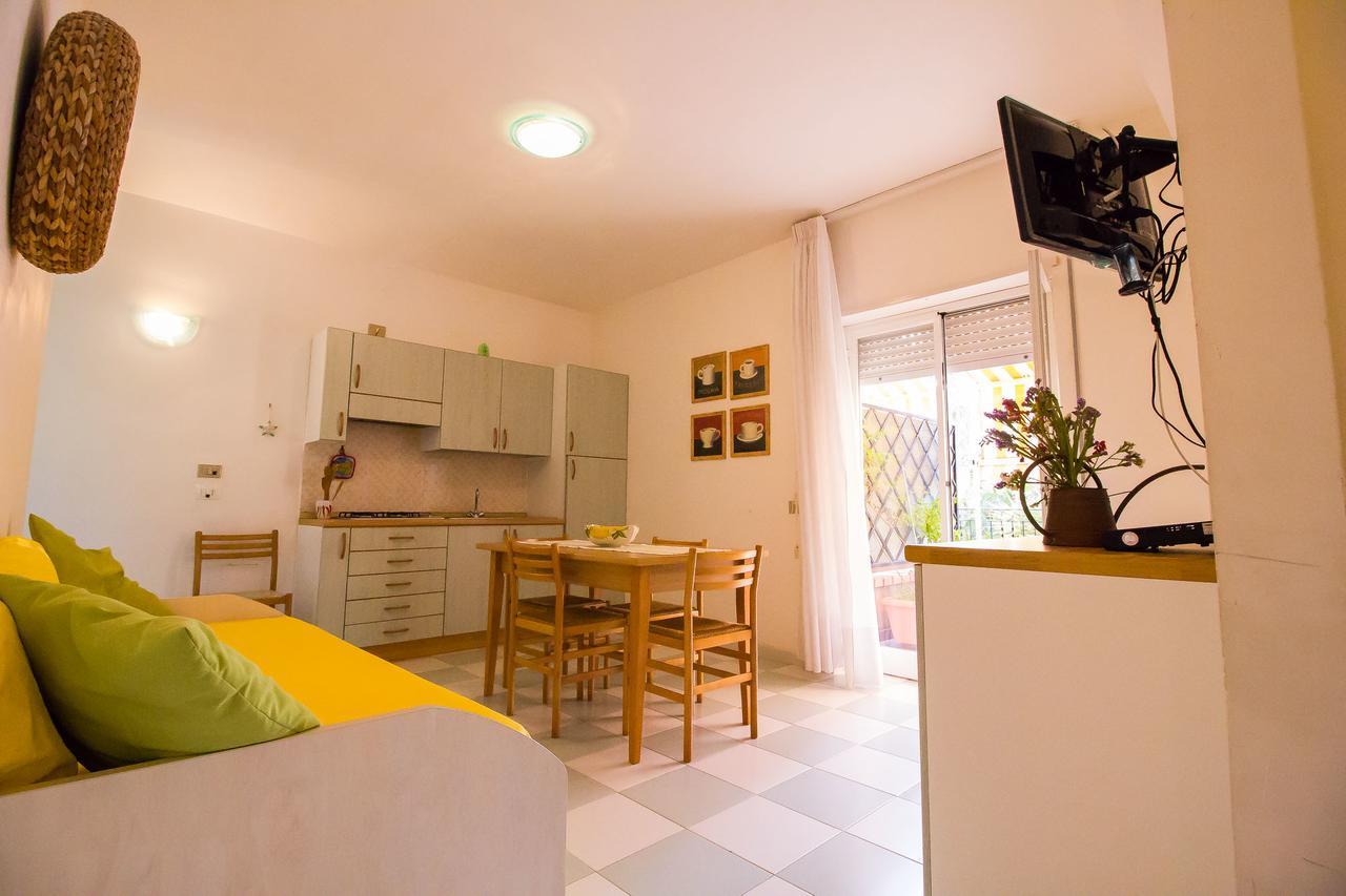 Residence Del Mare Casesicule Санта-Мария-дель-Фокалло Экстерьер фото
